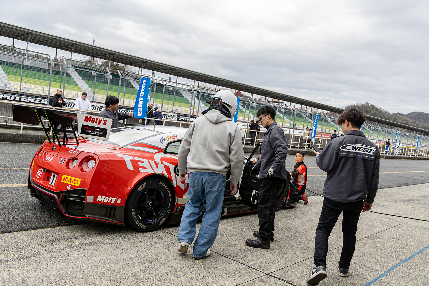 　「オートメッセリアルin岡山国際サーキット2025」にてGT NETがGTマシンの同乗体験を開催 〜 画像19