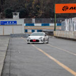 【画像】元チャンピオンマシンの全開走行に同乗者絶句！　「オートメッセリアル in 岡山国際サーキット2025」にてGT NETがGTマシンの同乗体験を開催 〜 画像33