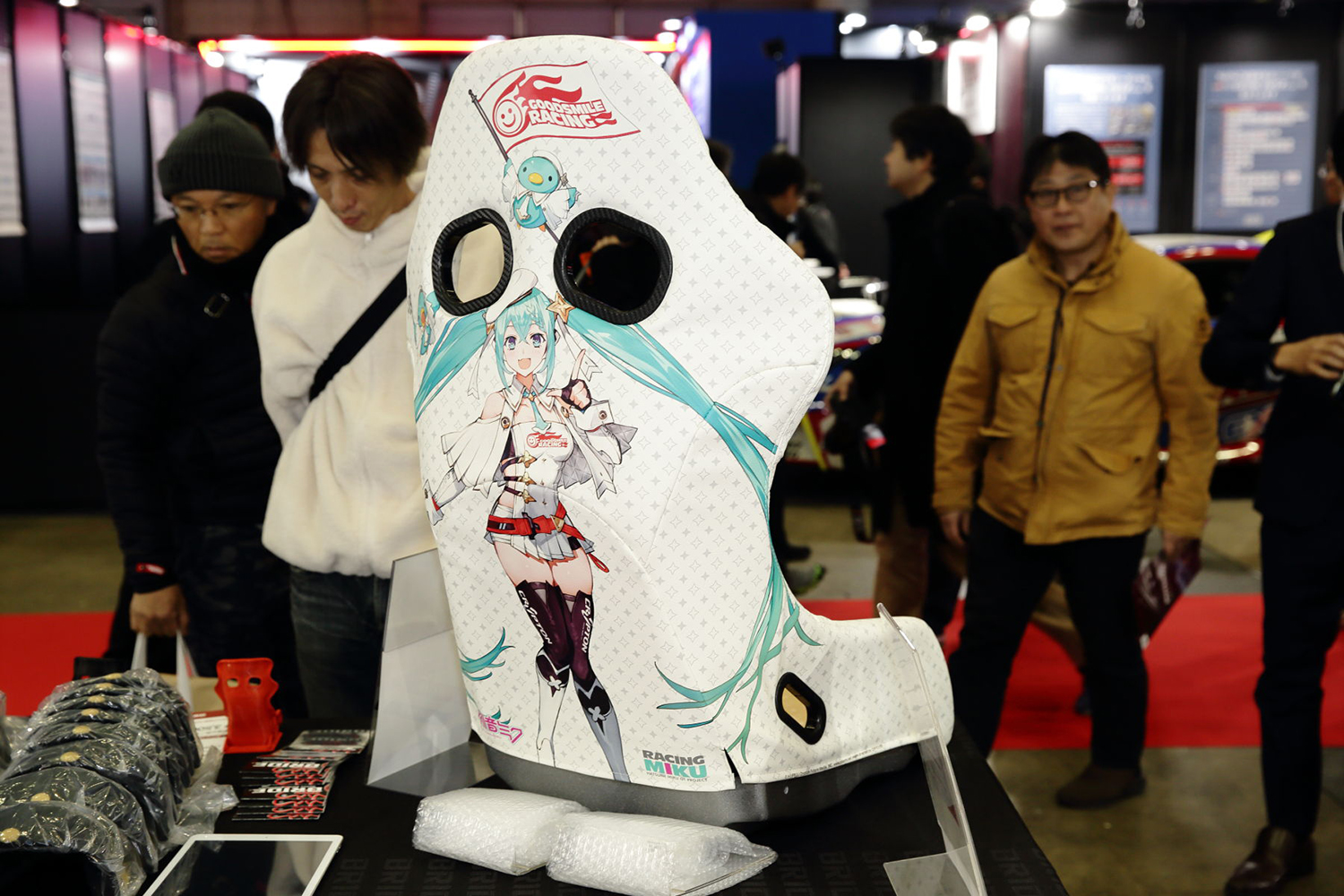 国産シートブランド「ブリッド」ブースでは最新シートを一気に試せるぞ【東京オートサロン2026】 〜 画像7