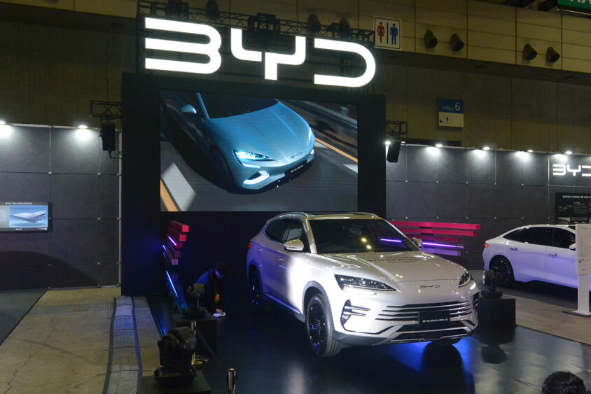 ガチで日本獲りを狙う軽EV「ラッコ」も登場！　BYDの本気がスゴすぎる【東京オートサロン2026】