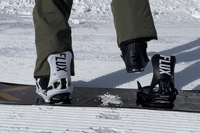 クルマとスノボがここまで相性いいなんて！　クルマ関連企業がかかわったスノボギアたち