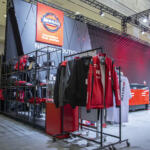 【画像】クルマとスノボがここまで相性いいなんて！　クルマ関連企業がかかわったスノボギアたち 〜 画像8