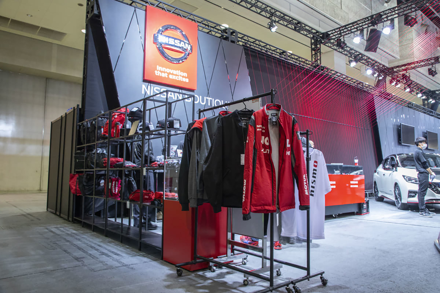 クルマ関連のブランドが関わっているスノーボードギアがあった 〜 画像8