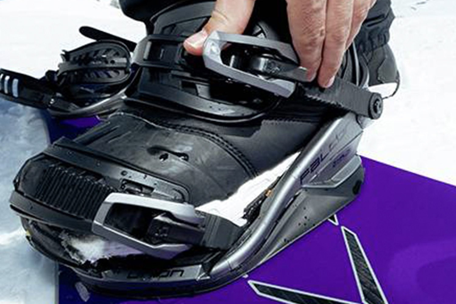 クルマ関連のブランドが関わっているスノーボードギアがあった 〜 画像12