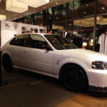 【画像】初代シビック タイプＲマニアはとりあえず拝んどけ！　レジェンド級の職人たちがレストモッドしたEK9のクオリティに卒倒しそう 〜 画像8