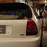 【画像】初代シビック タイプＲマニアはとりあえず拝んどけ！　レジェンド級の職人たちがレストモッドしたEK9のクオリティに卒倒しそう 〜 画像36