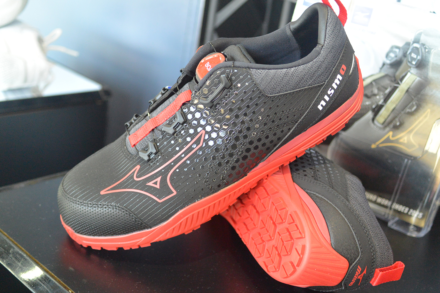 東京オートサロン2026のミズノブースの様子