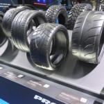 【画像】大人気タイヤ「オープンカントリー」シリーズが大集合！　真っ青に染まったトーヨータイヤブースはモータースポーツファン必見【東京オートサロン2026】 〜 画像5