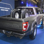 【画像】大人気タイヤ「オープンカントリー」シリーズが大集合！　真っ青に染まったトーヨータイヤブースはモータースポーツファン必見【東京オートサロン2026】 〜 画像9