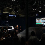 【画像】エンジンだけじゃなくてBEVでも速さを追求！　VWの「ID.GTIコンセプト」の気になる中身【東京オートサロン2026】 〜 画像1