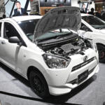 【画像】「なんで素の商用車を展示!?」と思ったら激熱マシンかよ！　５速MT搭載のミライース「tuned by D-SPORT Racing」はホットハッチ好き歓喜の中身 〜 画像2