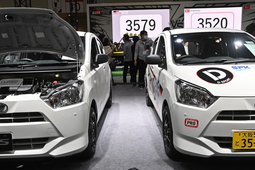 「なんで素の商用車を展示!?」と思ったら激熱マシンかよ！　５速MT搭載のミライース「tuned by D-SPORT Racing」はホットハッチ好き歓喜の中身