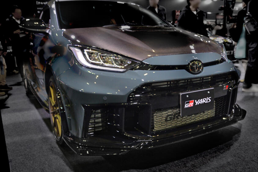 ニュルブルクリンク24時間耐久レースでクラス優勝したマシンのノウハウをぶち込んだ！　反則級に格好いいモリゾウの名を冠した「GRヤリス MORIZO RR」の気になる中身【東京オートサロン2026】