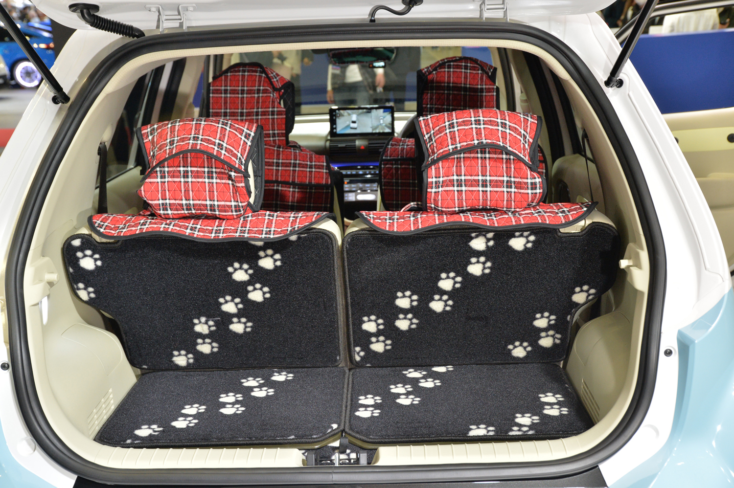 カッコいいとカワイイが共存したヒョンデブースに来場者大興奮【東京オートサロン2026】 〜 画像6