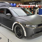 【画像】ヒョンデが世界的ギタリスト「MIYAVI」とコラボ！　IONIQ5の大容量電源があればこんなオーディオカスタムも自在【東京オートサロン2026】 〜 画像14