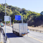 【画像】ビールの旨さを輸送中まで追求！　サッポロがトラック用のシートまで作ってるって凄すぎないか？ 〜 画像1