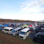 【画像】楽しむのは結構だけどクルマを傷つけてません？　クルマ系イベントは不注意なギャラリーで溢れかえっていた 〜 画像10