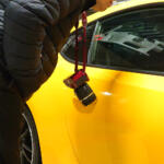 【画像】楽しむのは結構だけどクルマを傷つけてません？　クルマ系イベントは不注意なギャラリーで溢れかえっていた 〜 画像9