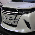 【画像】純正でココまでやるとは……モデリスタ攻めまくり！　目立ちまくりの「アルファード コンセプト」を作った人に直撃インタビュー!!　【東京オートサロン2026】 〜 画像4