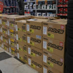 【画像】「読めなくても日本語表記のままがいいんだよ！」　台湾のカー用品店でわんさか並ぶ「日本メーカーの品」が中国語になっていないワケ 〜 画像27