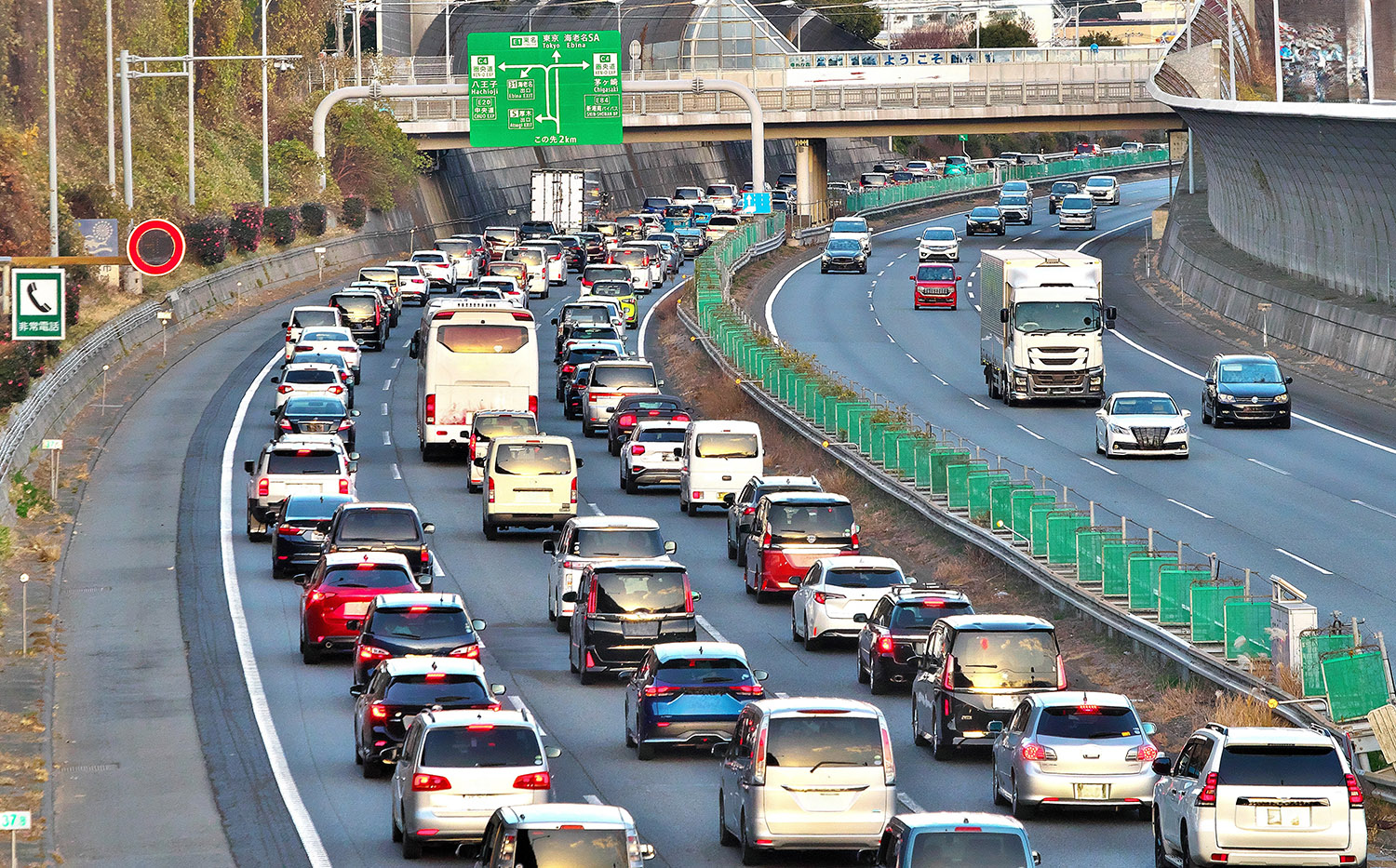 東名高速のイメージ