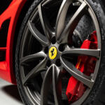 【画像】初任給でドリンクホルダーすら買えないだと？　フェラーリのオプション価格を見てると金銭感覚がバグる 〜 画像8