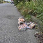 一般人立ち入り禁止エリアに散乱するゴミ！　港湾施設周辺のマナーが酷すぎる!!