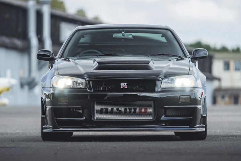 普通のR34GT-RをNISMOでリフレッシュ！　その後オークションに出したら１億円ってマジか!!