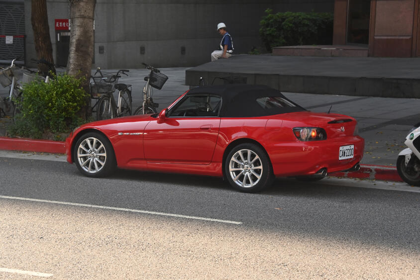 日本車ウォッチでもするか……と思ったらウジャウジャ！　台湾の街なかはまるで日本のような光景だった