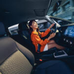 【画像】キミは誰!?　ってフィットかよ！　中国でマイチェンを受けたホンダ・フィットの「顔」がとんでもないことになっていた 〜 画像9