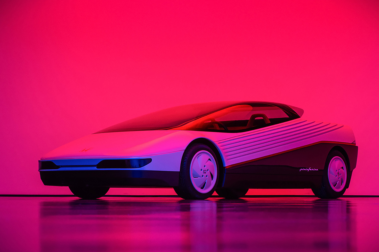 ホンダとピニンファリーナのコラボで誕生した「HP-X」は1980年代ウェッジシェイプボディの究極形 〜 画像1