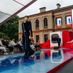 【画像】単なるデザインコンセプトにあらず！　メルセデス・ベンツの「ヴィジョン・アイコニック」は全身ソーラーパネルのスゴイやつだった 〜 画像25