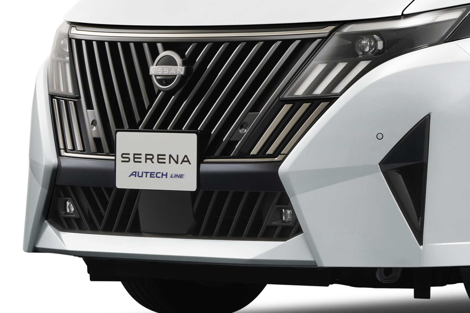 マイナーチェンジした日産セレナの新しい顔はアリなのか 〜 画像3