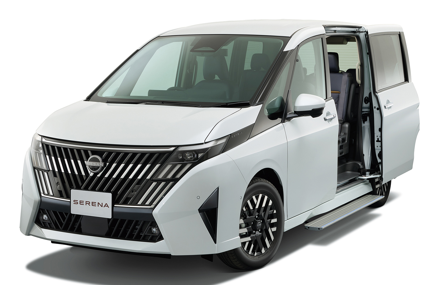 マイナーチェンジした日産セレナの新しい顔はアリなのか 〜 画像4