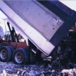 【画像】まっとうなデコトラ乗りまで悪にみられる！　迷惑な改造トラックは即刻消えるべき!! 〜 画像1