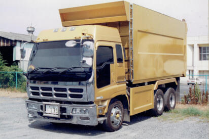 まっとうなデコトラ乗りまで悪にみられる！　迷惑な改造トラックは即刻消えるべき!!