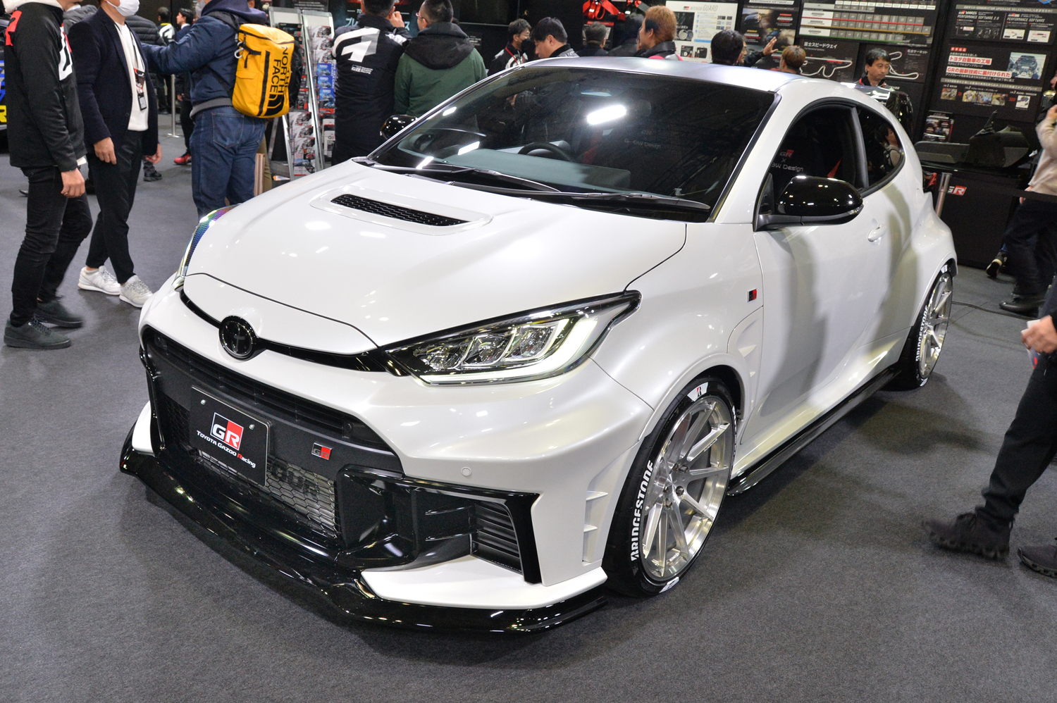 GRヤリス エアロパフォーマンスパッケージ GRxGROW Designのフロントスタイリング 〜 画像13