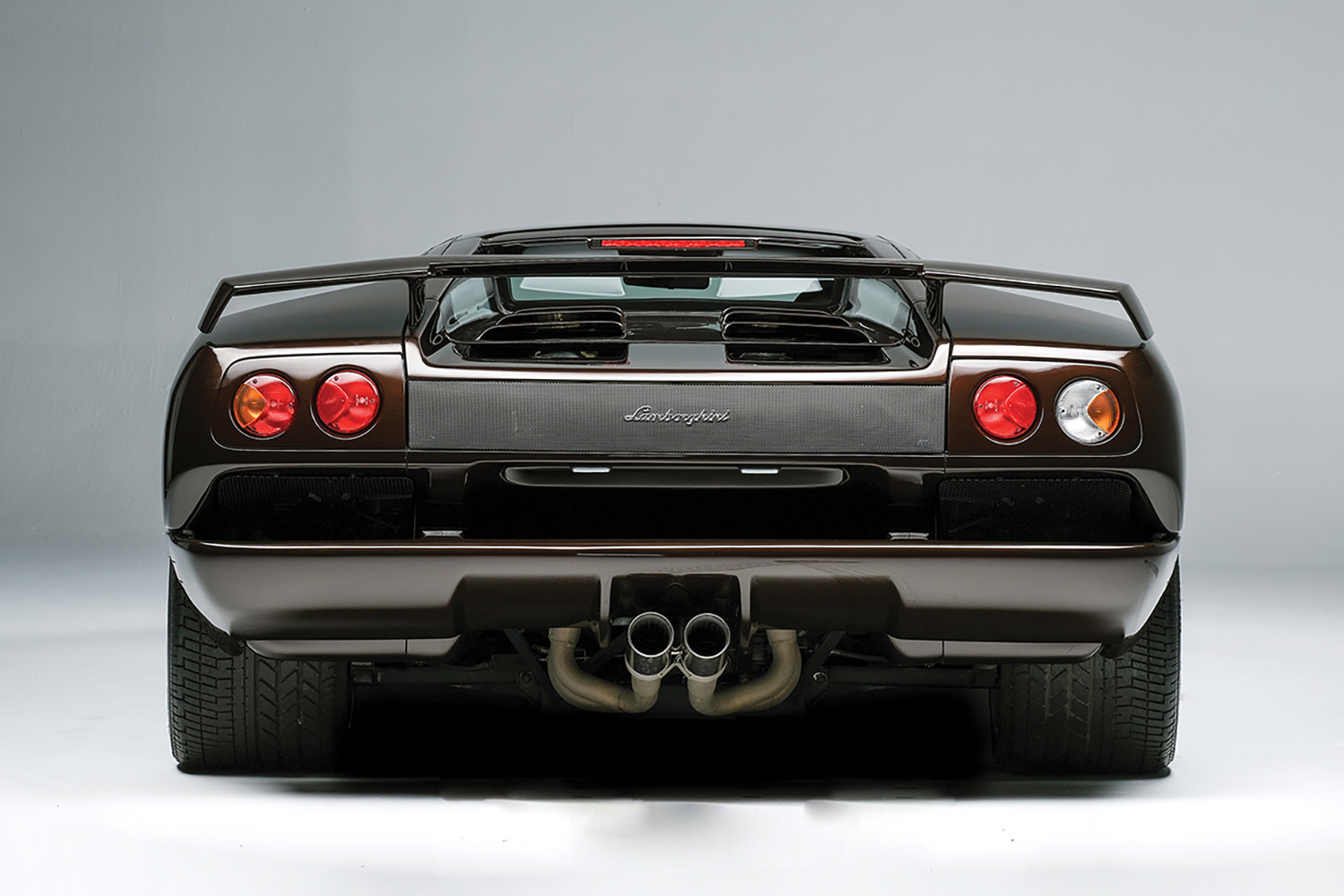 ランボルギーニ・ディアブロ6.0SEの真正面リヤスタイリング