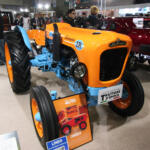 【画像】ランボ発見……ただしトラクター！　クルマのカスタムカーショーで異彩を放つ展示の真相とは【東京オートサロン2026】 〜 画像1