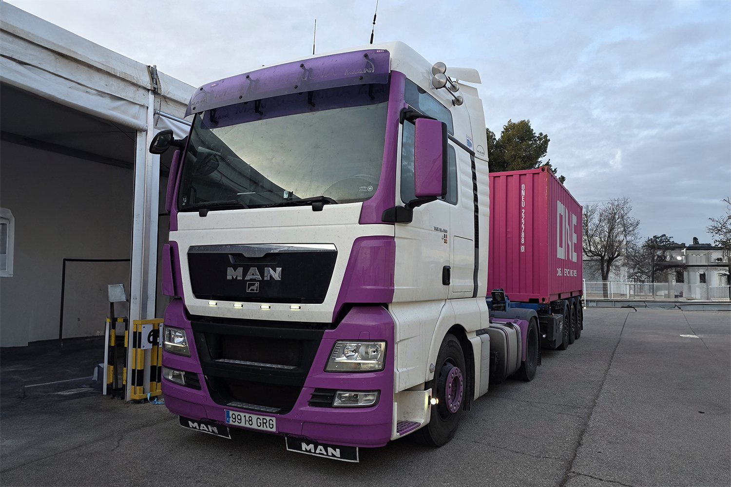 第3位のMAN TGX 18.480