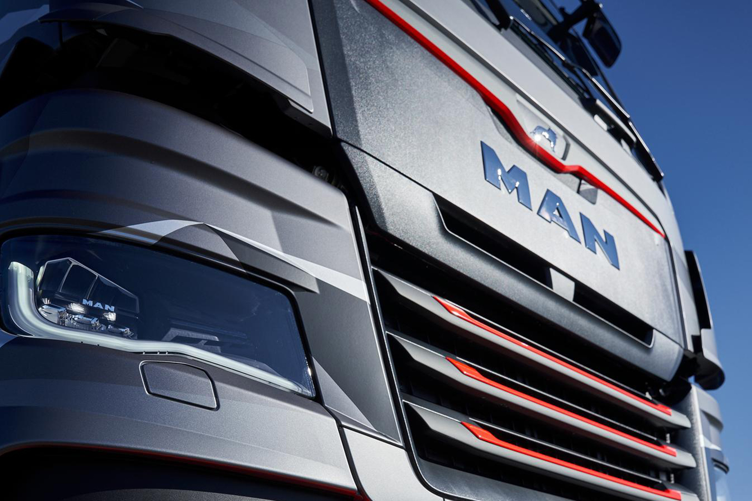 マンのトラックのエンブレム