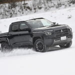 【画像】見た目どおりの「雪道走破性」と見た目を裏切る「乗り心地」と「取りまわし」！　三菱トライトンで走りまわったらオールラウンダーっぷりに感動!! 〜 画像4