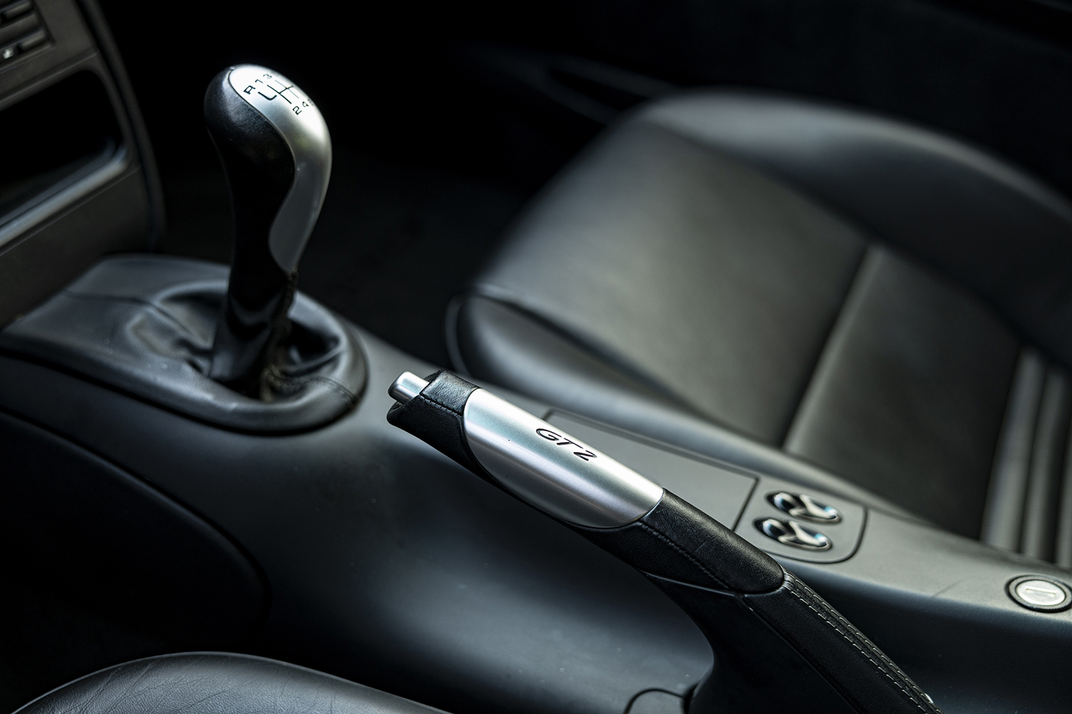 純然たるロードカーとして生まれた996型ポルシェ911GT2が衝撃的すぎた 〜 画像14