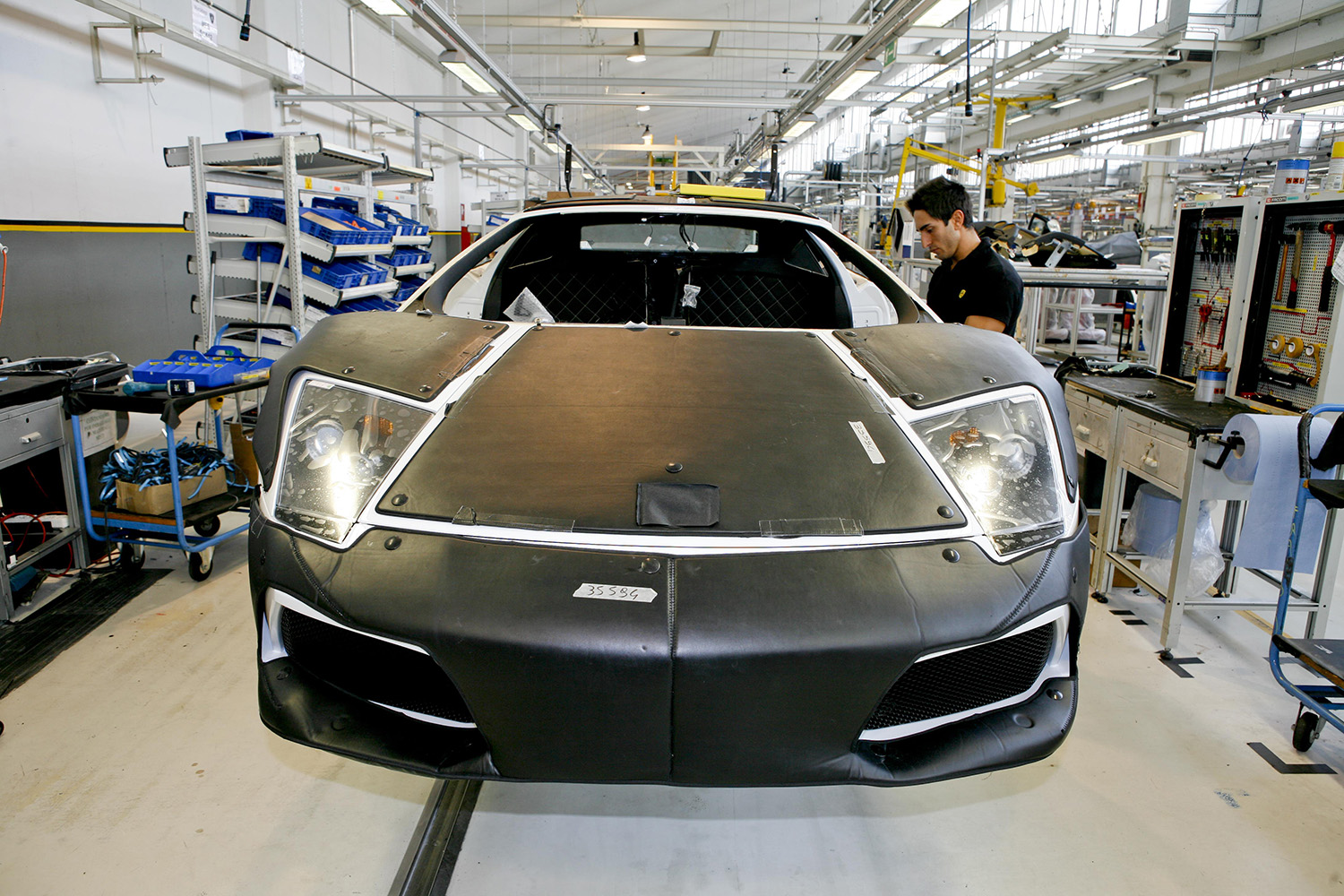 ランボルギーニ・ムルシエラゴのプロダクションライン