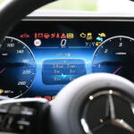 【画像】【試乗】廉価版かと思いきや……価値ある装備だけに絞り込んだ決定版！　メルセデス・ベンツGLEの新グレード「CORE」が間違いなく買いだった 〜 画像4