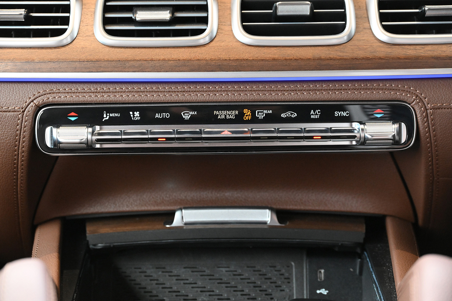 メルセデス・ベンツGLEの新グレード「CORE」は過剰な装飾は抑えても高級SUVとしての核心に変わりなし 〜 画像10