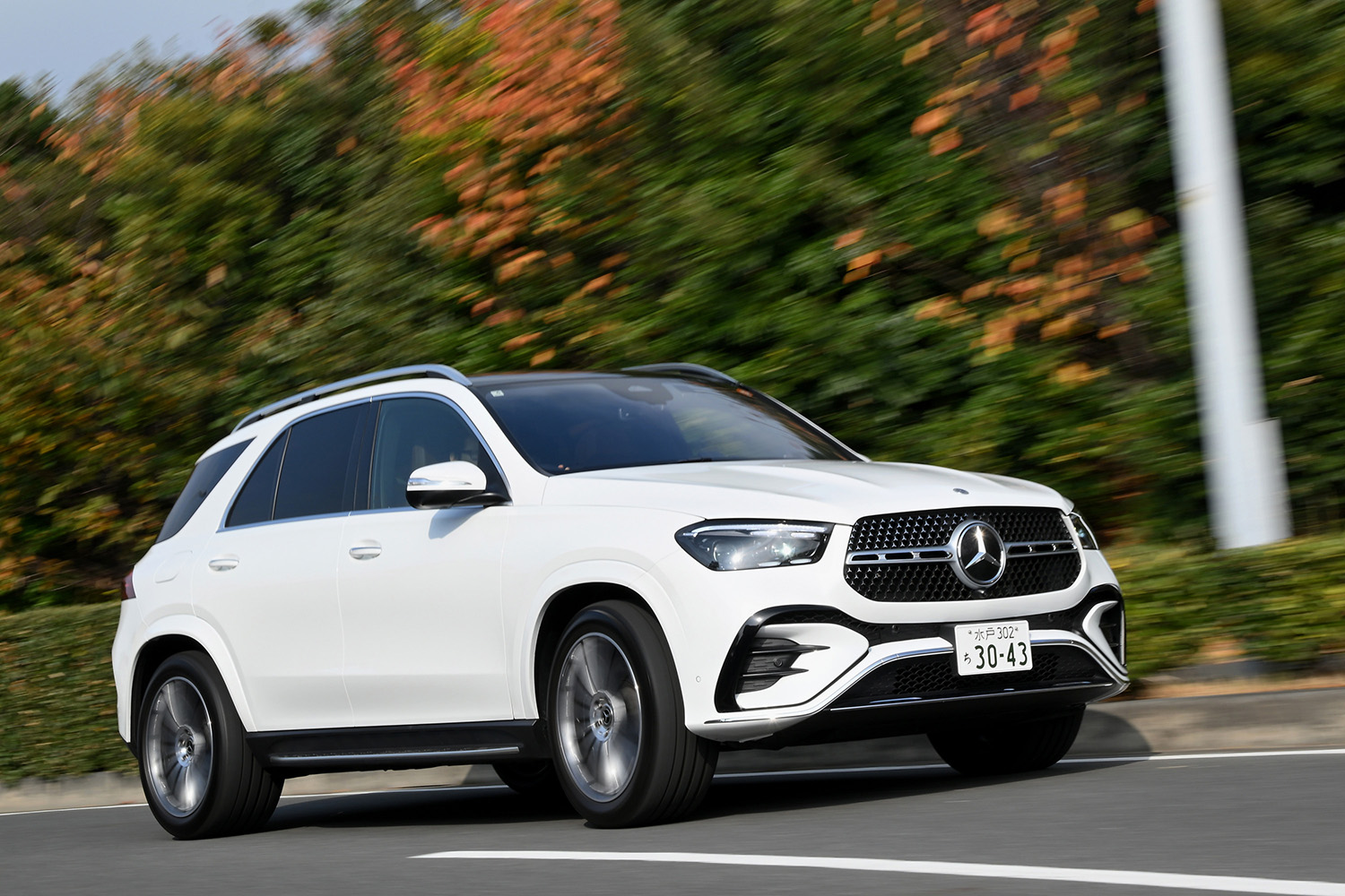 メルセデス・ベンツGLEの新グレード「CORE」は過剰な装飾は抑えても高級SUVとしての核心に変わりなし 〜 画像36