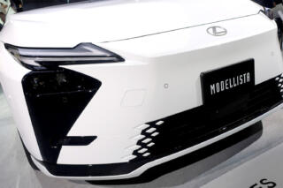 レクサスESモデリスタ・プロトタイプのデザイナーを直撃【東京オートサロン2026】