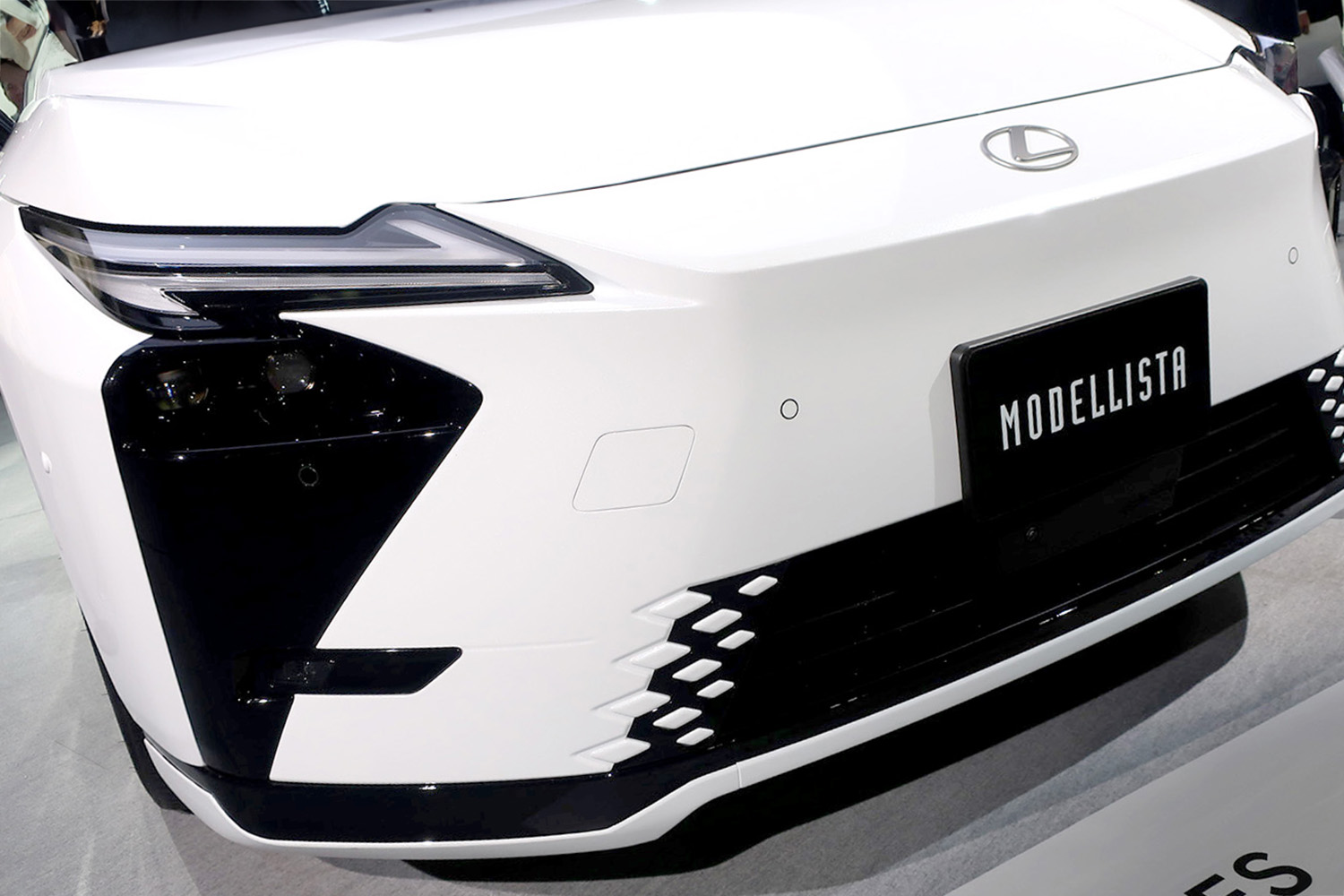 レクサスESモデリスタ・プロトタイプのデザイナーを直撃【東京オートサロン2026】