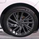 【画像】デビュー前のレクサスESを早くもイジった！　モデリスタ流の上質さがコレだ!! 〜 画像7